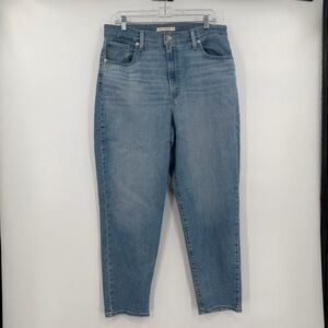 Levi high waist‎ mom jeans 32